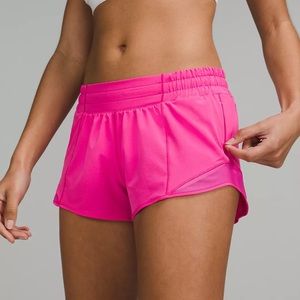*RARE* Sonic Pink Lululemon Hotty Hot Low-Rise Lined Short 2.5"